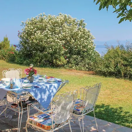 Casa de Férias Awesome In Melissi Xylokastro With House Sea View