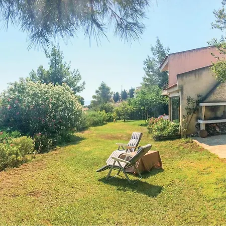 Beautiful In Melissi Xylokastro Melíssion